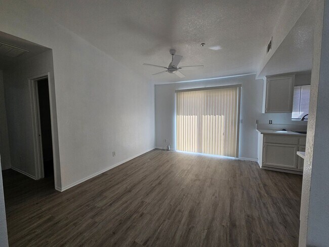 Building Photo - ***ALL BRAND NEW INSIDE***3 BED 2 BATH