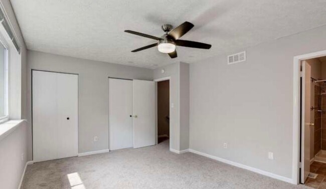 Building Photo - 8548 Pine Run Ct