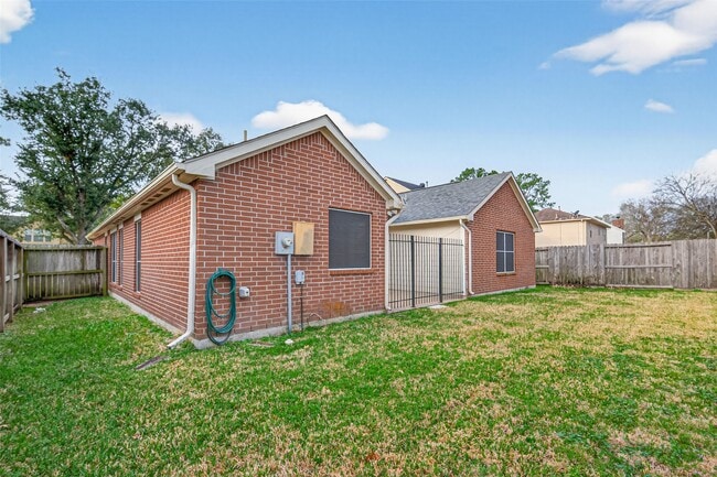 Building Photo - 14018 Danton Falls Dr