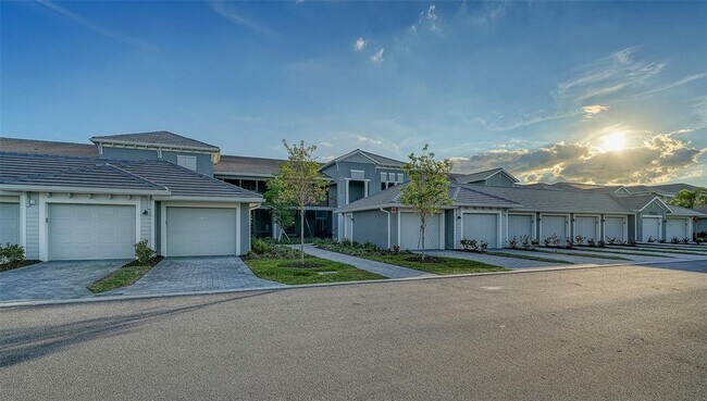 Primary Photo - 17500 Opal Sand Dr