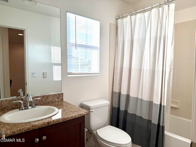 Building Photo - 62 Secret Hollow Ln