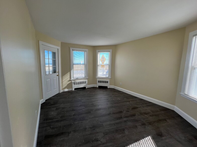Building Photo - 92 Winthrop Shore Dr