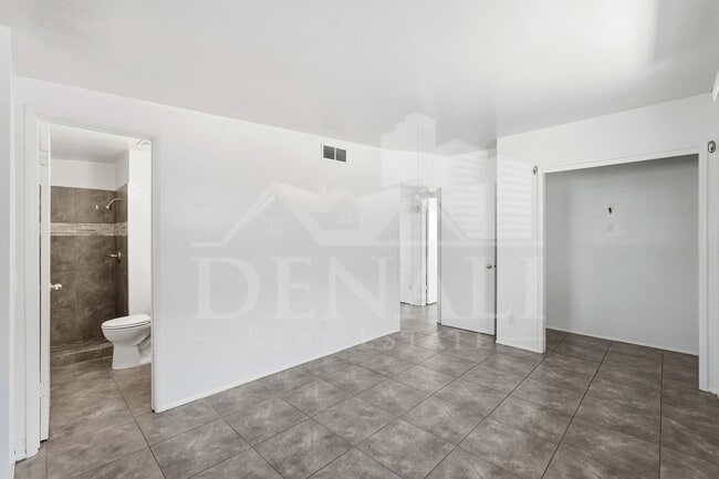 Building Photo - 1808 W Caravelle Rd