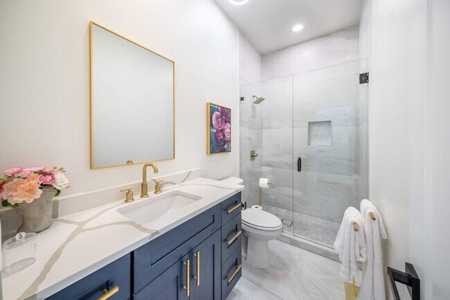 Building Photo - 8902 Feather Hill Rd