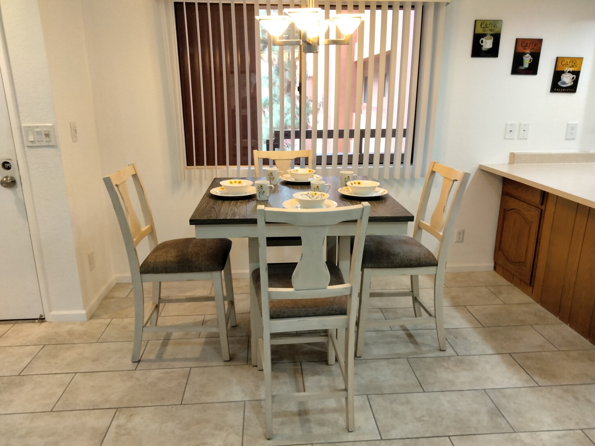 Building Photo - 4303 E Cactus Rd