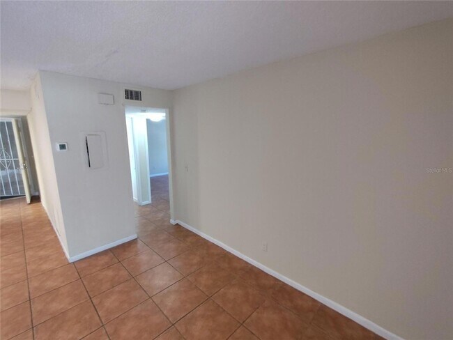 Building Photo - 3425 Tricon Ln