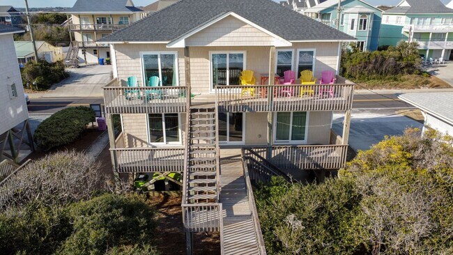 Building Photo - 1526 S Shore Dr