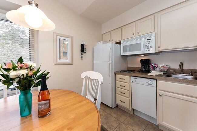 Building Photo - 5719 Creeks Crossing N