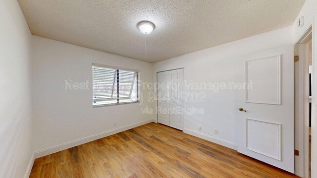 Building Photo - 111 Lobelia Rd