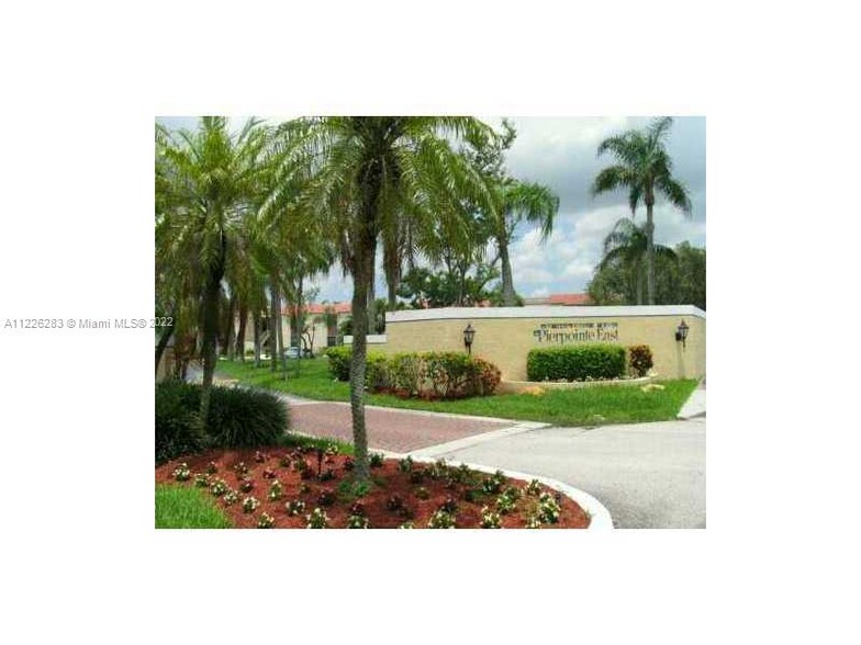 Primary Photo - 1060 N Hiatus Rd