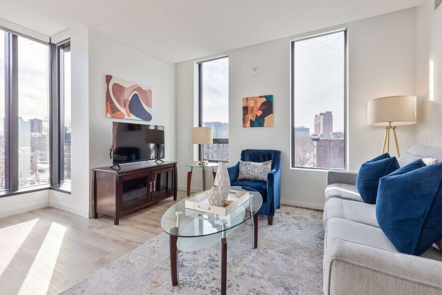 Building Photo - 79 Queensberry St