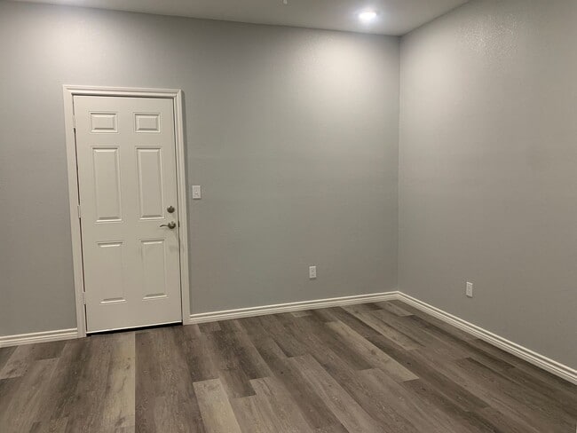 Building Photo - Brand New 1-Bedroom/ 1-Bathroom
