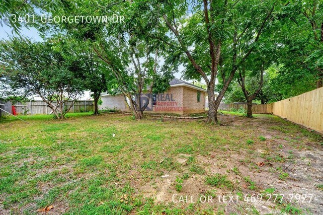 Building Photo - 3401 Georgetown Dr