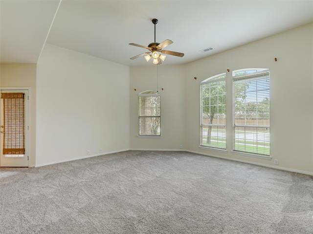 Building Photo - 1041 Crystal Lake Dr