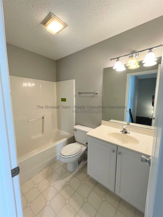 Building Photo - 6501 Ridge Run Dr