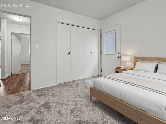 Building Photo - 2485 E Hillcrest Dr