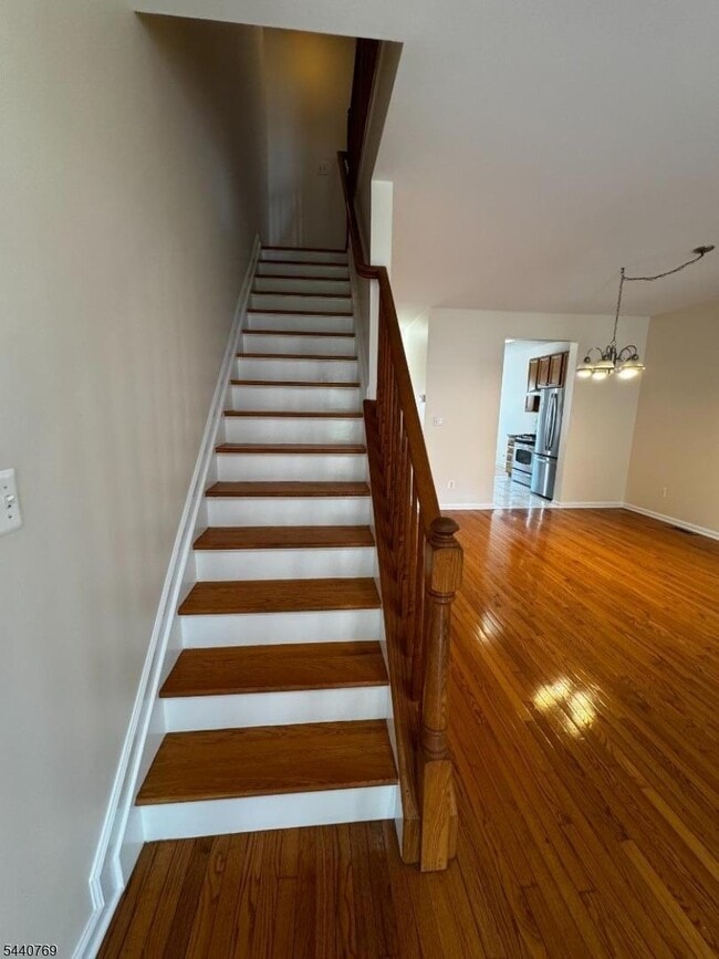 Building Photo - 533 Coventry Dr