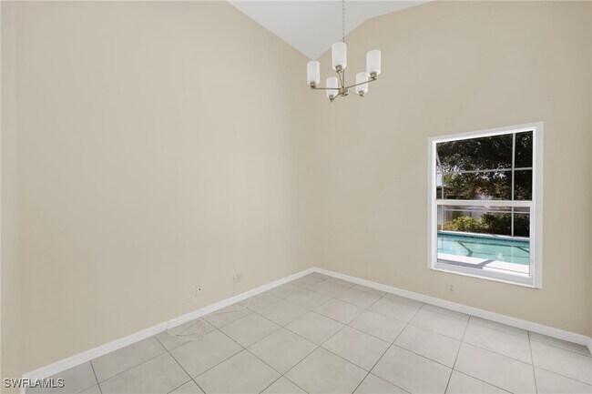Building Photo - 15015 Savannah Dr
