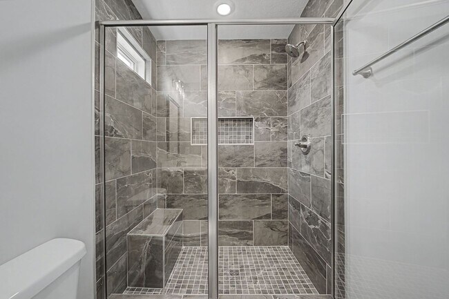 Building Photo - 199 Donegal Dr