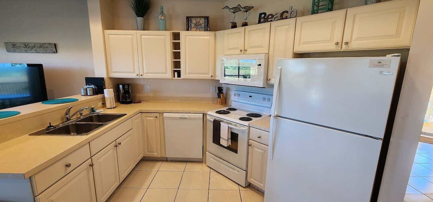 Building Photo - 8270 Mulligan Cir