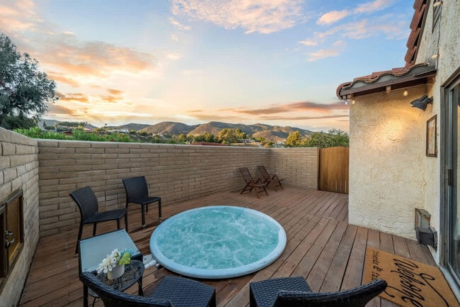 Building Photo - 14552 Skyline Truck Trail