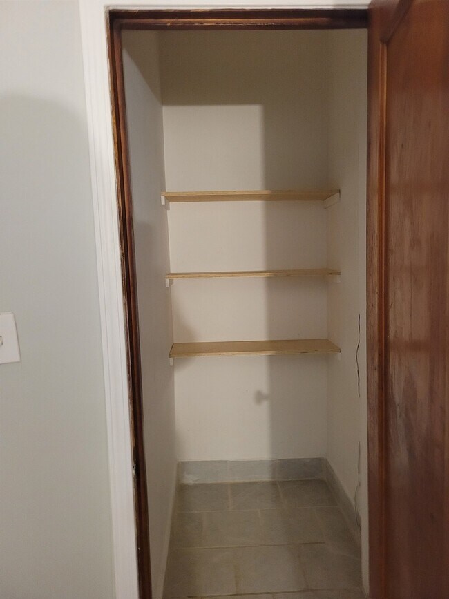 Building Photo - 6652 S Rockwell St