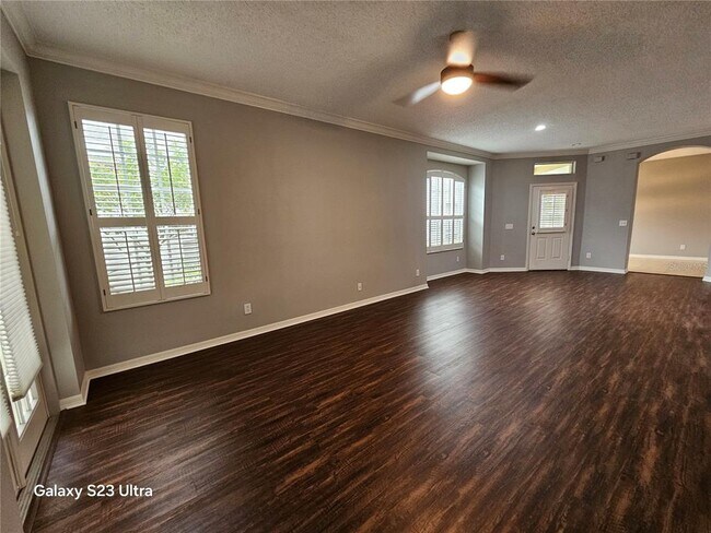 Building Photo - 9852 Bridgeton Dr