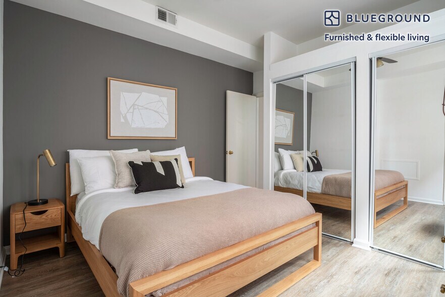 Building Photo - 1826 Vernon St NW