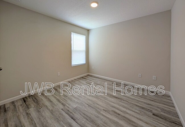 Building Photo - 9087 Eaton Ave