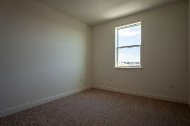 Building Photo - 9814 Bucklow Hill Dr