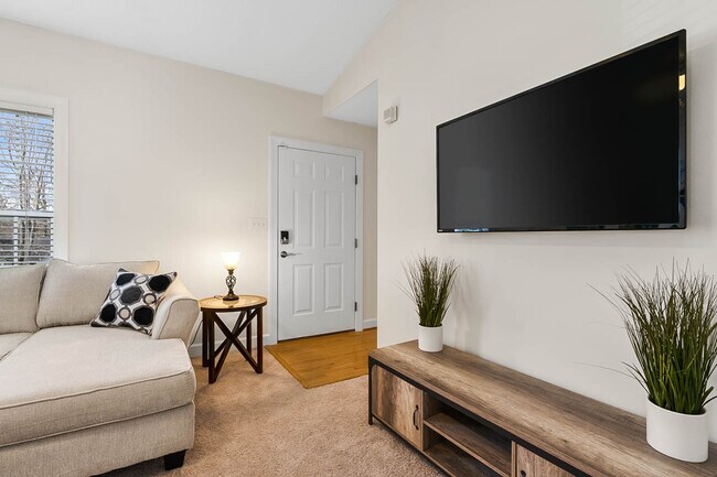 Furnished Rental - 909 Danley Ln