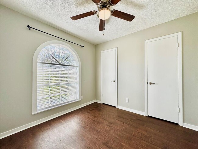 Building Photo - 1200 Banister Ln