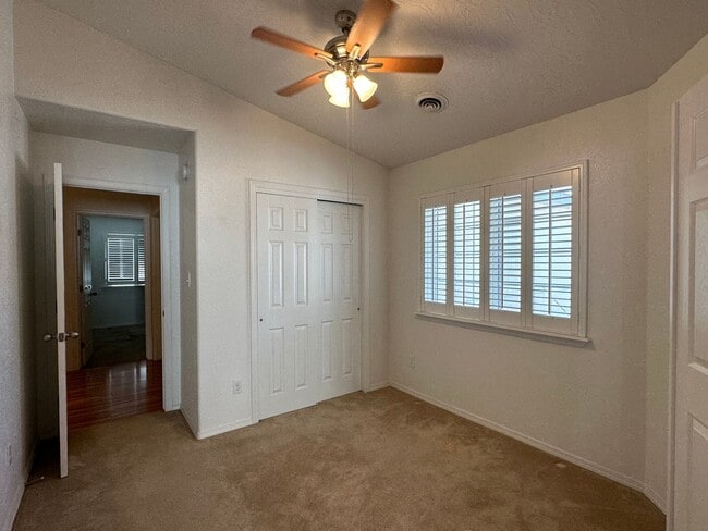 Building Photo - 4115 Azalea St