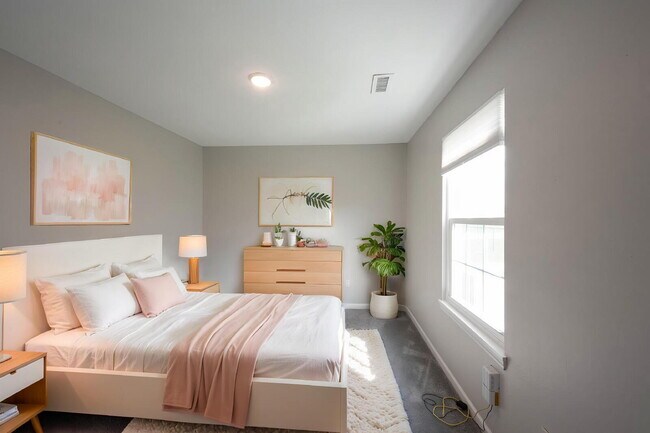 Building Photo - "Charming 3-Bed, 2-Bath Home on Scatter Woods Lane – 1,410 Sq Ft of Comfort Awaits in Indianapolis!"