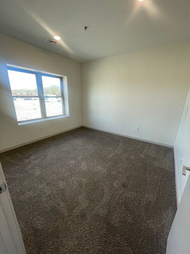 Building Photo - Two-Bedroom Unit at Tiller+Main
