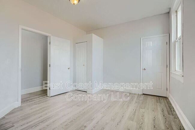 Building Photo - 2878 Harford Rd