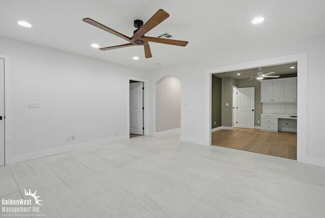 Building Photo - Stunningly Renovated 3Bdm 2Ba Home + Casita in Poway!