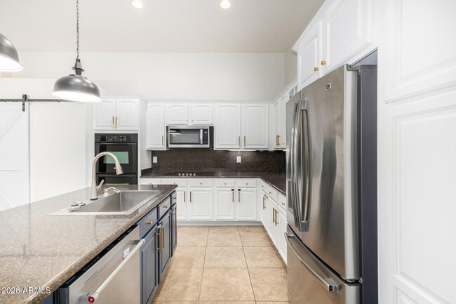 Building Photo - 2833 E Cobalt St