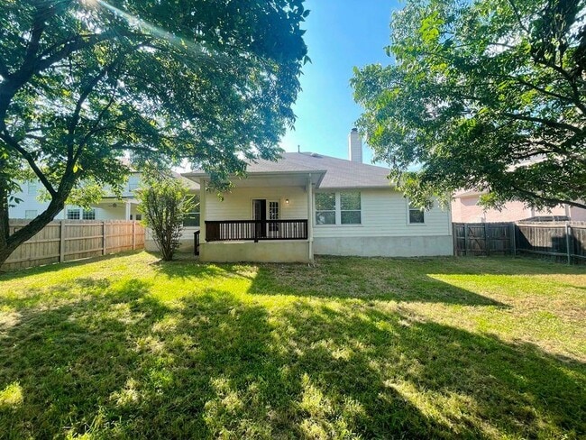 Building Photo - 6046 Ronchamps Dr