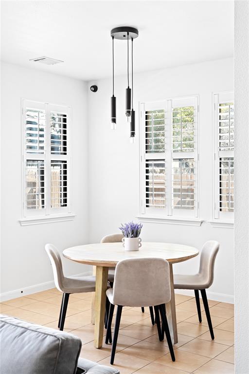 Building Photo - 6820 Barstow Ct