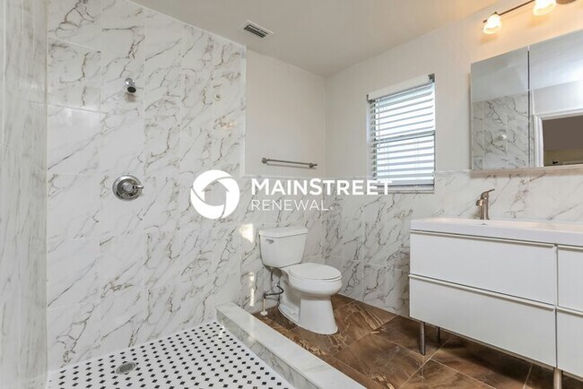 Building Photo - 3 Bedroom Pet-Friendly Home in OVIEDO, FL ...