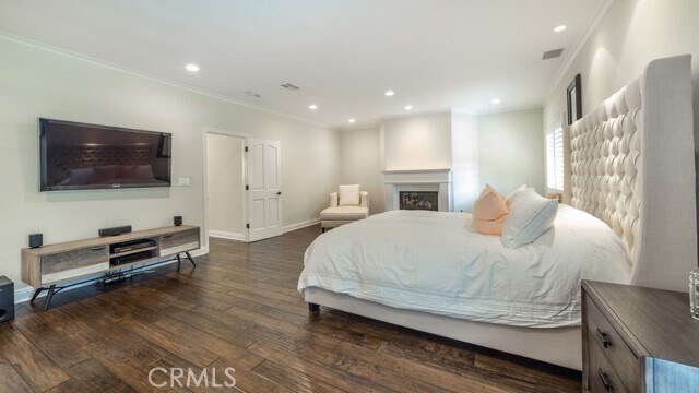 Building Photo - 4461 Stern Ave