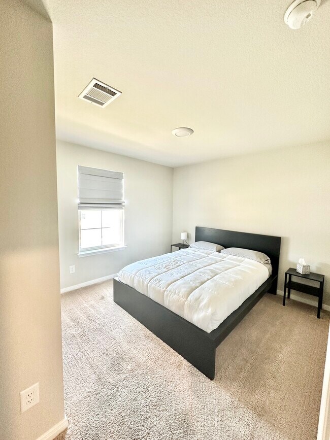 Building Photo - 116 Pronghorn Cir