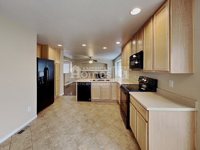 Building Photo - 10745 Kalispell Street