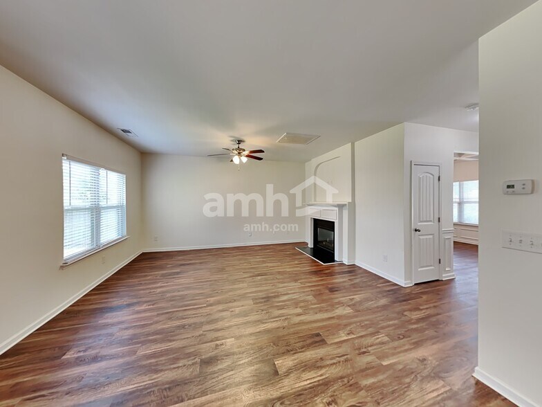 Building Photo - 4775 Carnegie Ct