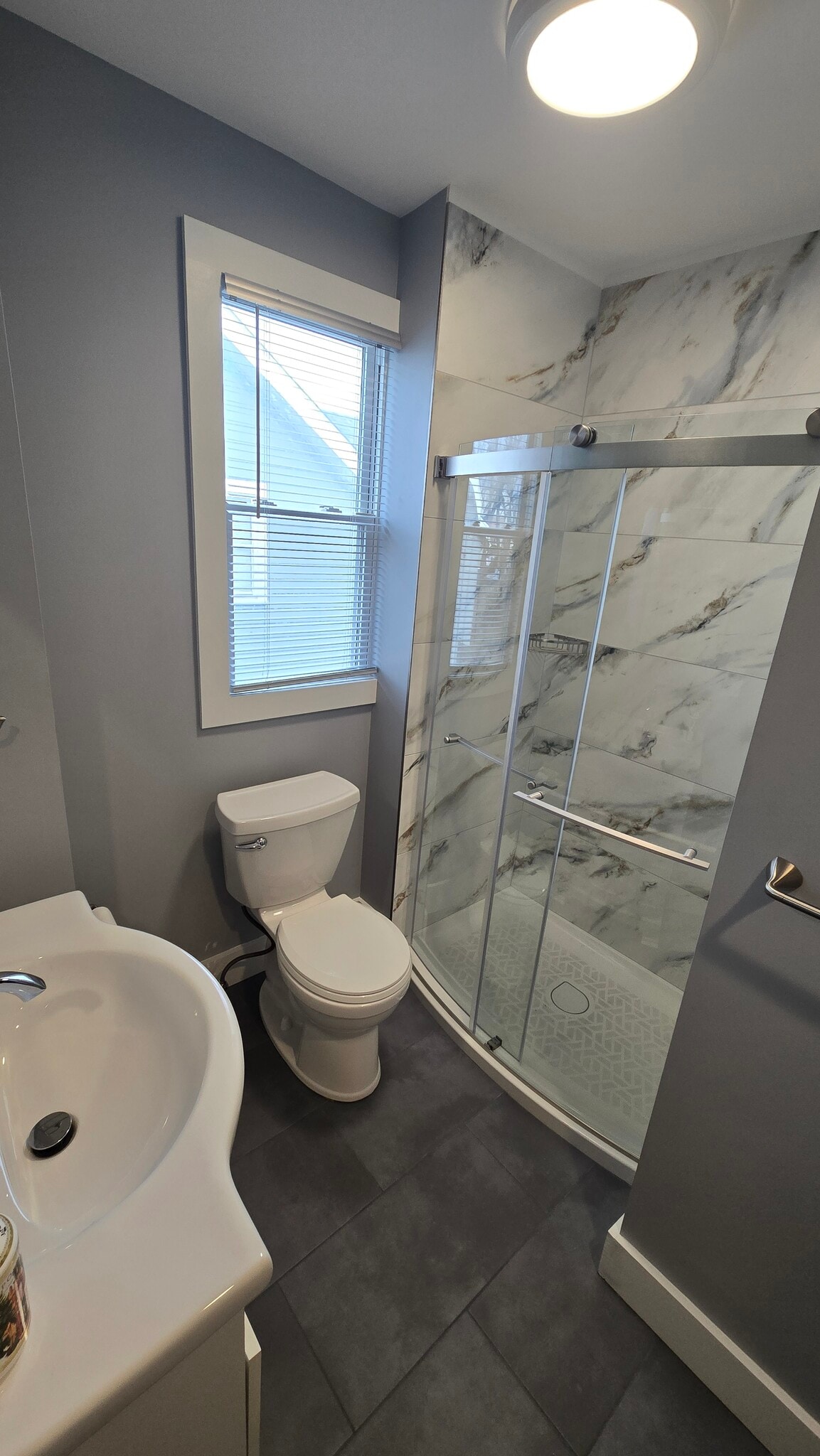 Bathroom - 594 E Sycamore St