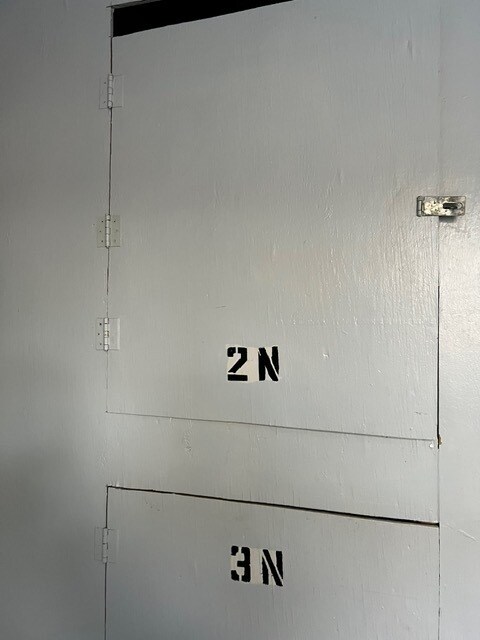 Building Photo - 9430 Bay Colony Dr