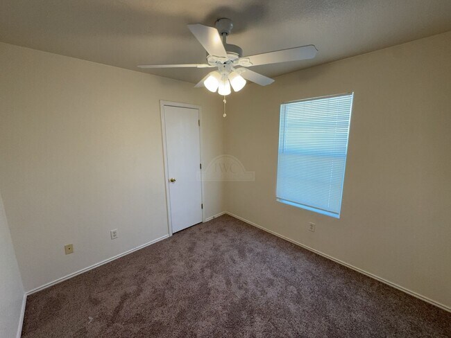 Building Photo - 4300 Abigail Dr