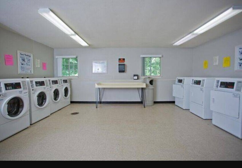 Building Photo - 74 Barrett St