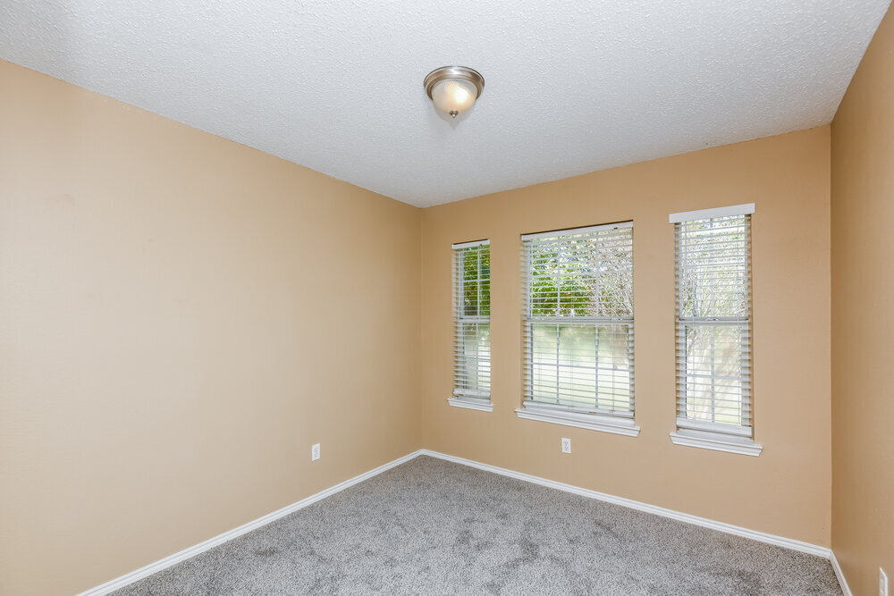 Building Photo - 1025 McKavett Dr